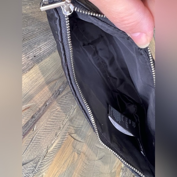 H&M Black Quilted Shoulder Bag Black - Picture 8 of 9